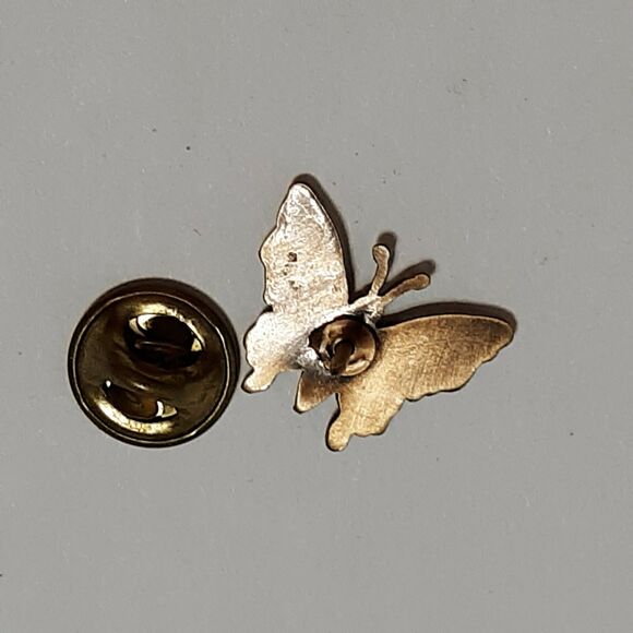 Butterfly Pin Collectible Pinback Gift Insect Animal Spring Brooch - Picture 2 of 4